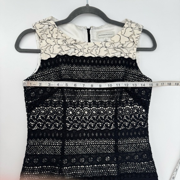 Katherine Kelly Black & Ivory Embroidered Lace Sleeveless Sheath Dress Size 2 - Picture 9 of 9